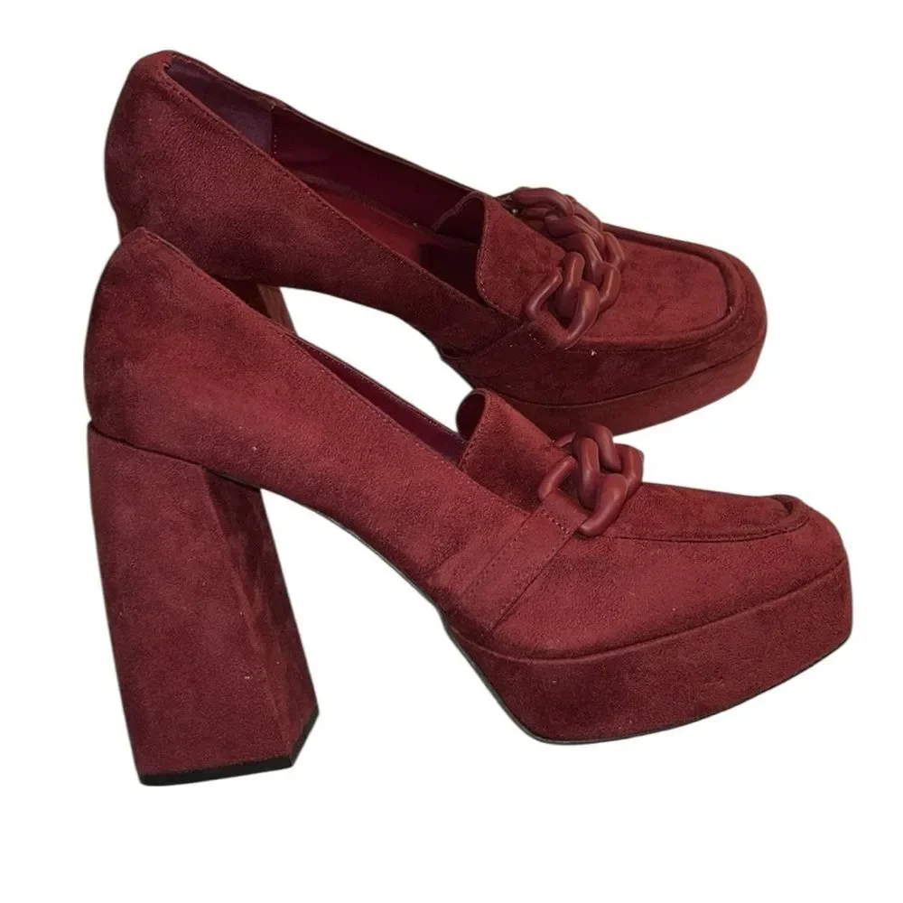 Open Edit in Red Cranberry Slip on Platform Pump Shoes(Size 9.5M)